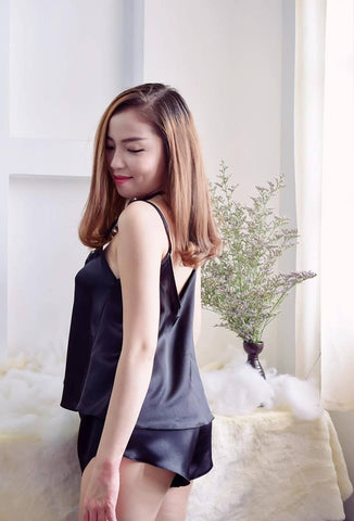 Ren Mi Giữa Ngực